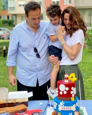 Zeynep Beşerler Instagram - İyi ki dogdun boncugum🧿♥️ #keremicgoren @emiricgoren #happybirthday 🎂🥳 #4