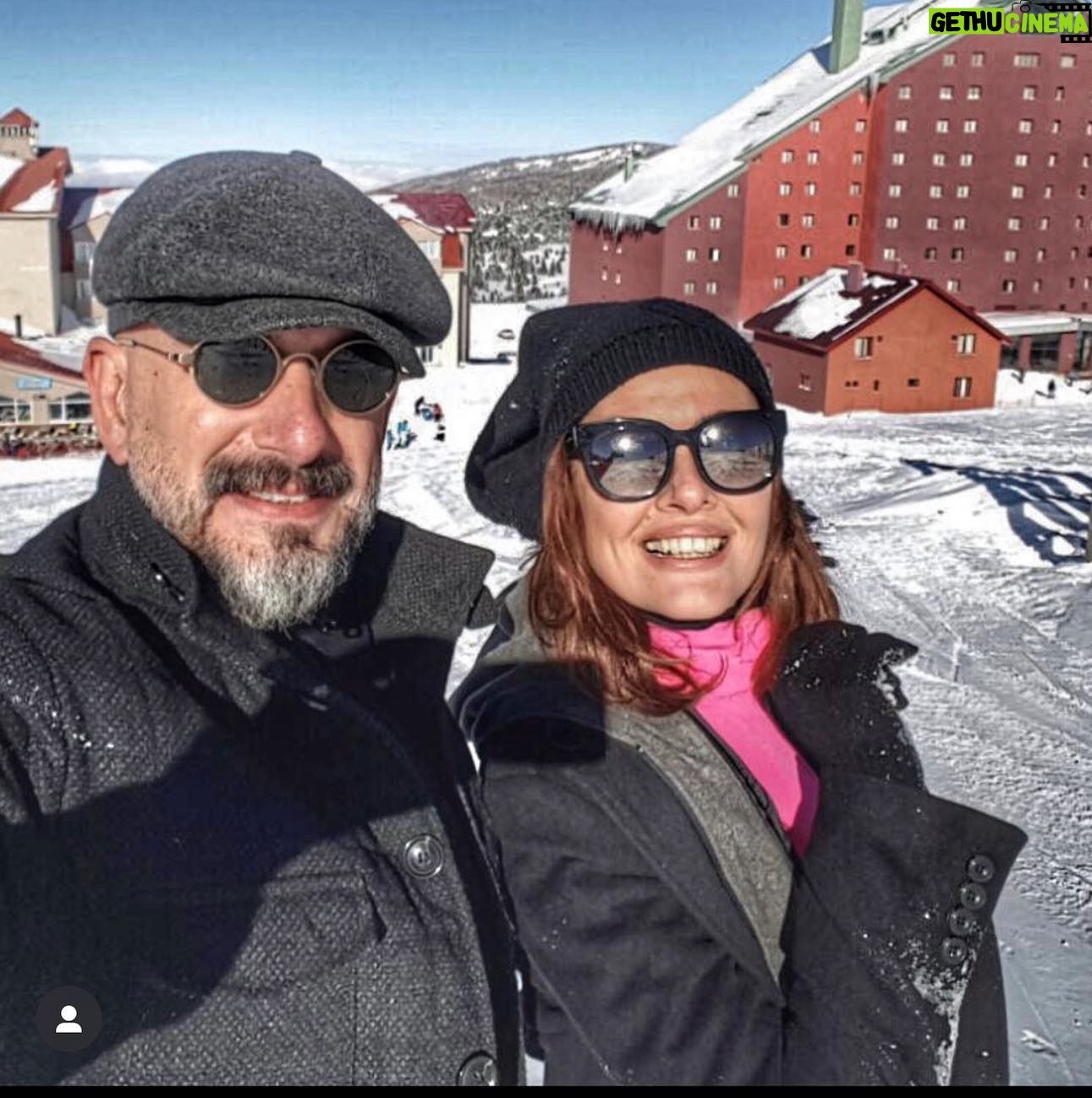 Zeynep Gülmez - 3 Likes - Geriye birtek anamla sen kaldın … İyi ki doğdun abi. Mustafa abimin dediği gibi diyeyim bir de ‘ abisi ‘ 🌸 güzel yaşların olsun hep birlikte ❤️ @hermesmurat