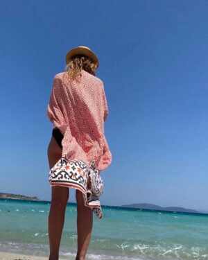 Zeynep Gülmez Instagram - Tatil günlüklerine devam 🧚🏽