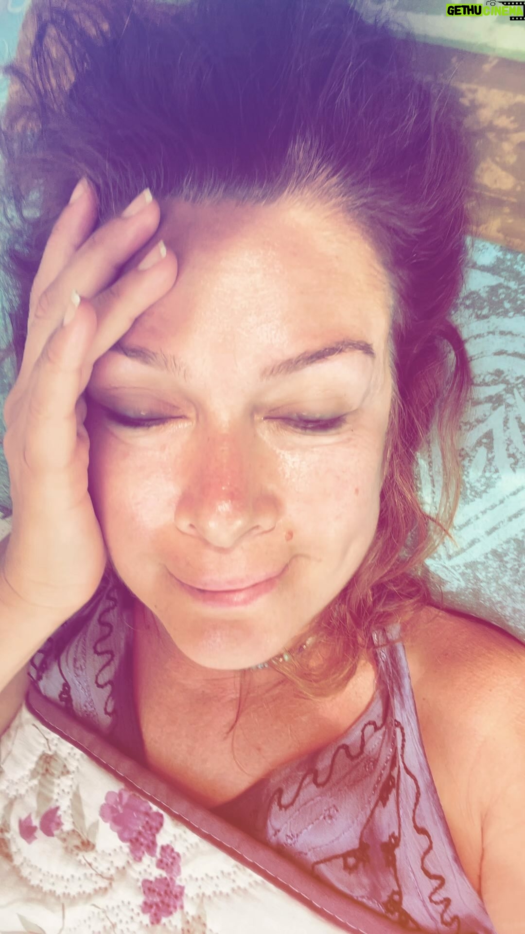 Zeynep Gülmez - 3 Likes - Yulafla tatil sabahlarımız😊