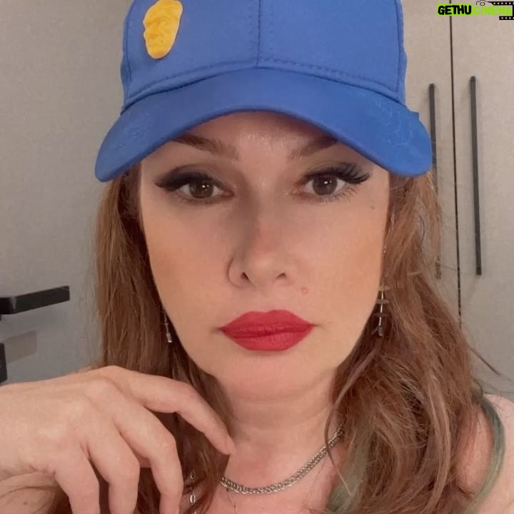 Zeynep Gülmez - 3 Likes - Atatürk şapkaları linki - profilimde
@blueeyes_ataturk