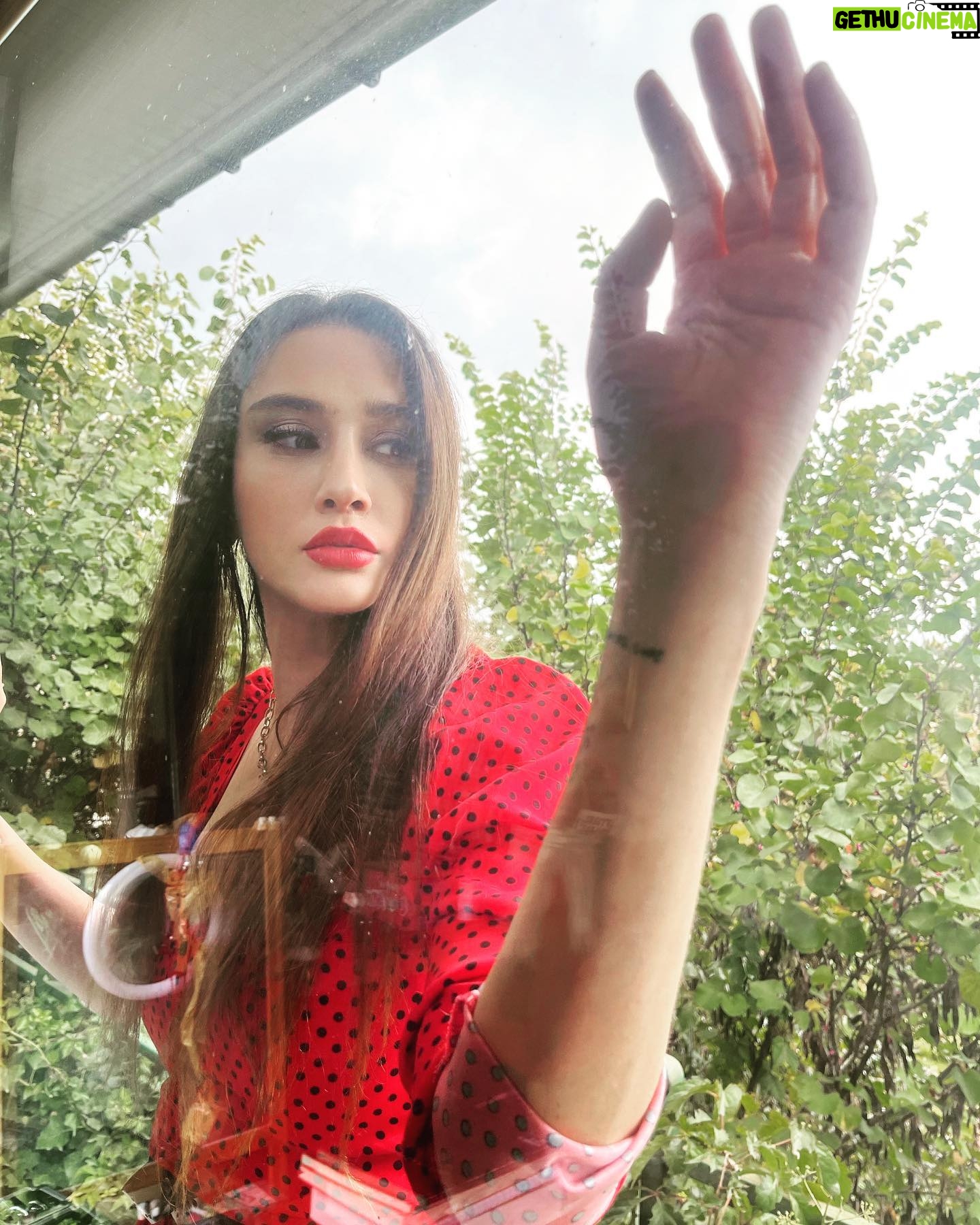 Zeynep Koçak - 2K Likes - mesaj attırma büyüsü... pardon buraya mı yazmışım
make up by @aysegulakdemir ❤️