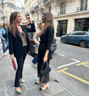 Zeynep Özder Instagram - 🖤🖤🖤