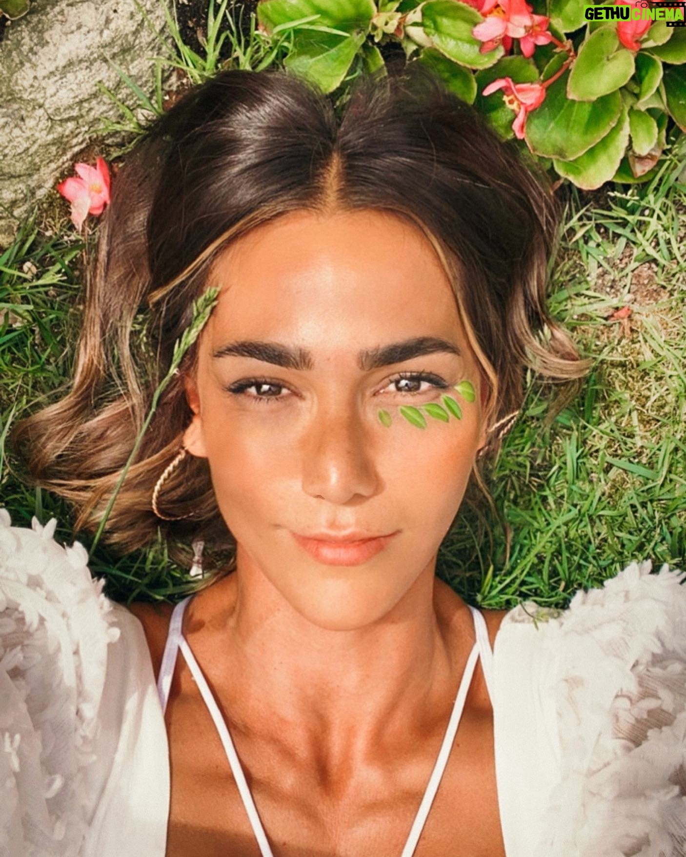 Zeynep Tokuş - 4.7K Likes - Şükür kavuşturana #bahar 🌸