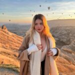 Zeynep Atılgan Instagram - flower, gleam and glow let your power shine ☀️✨🌼