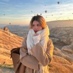 Zeynep Atılgan Instagram - flower, gleam and glow let your power shine ☀️✨🌼