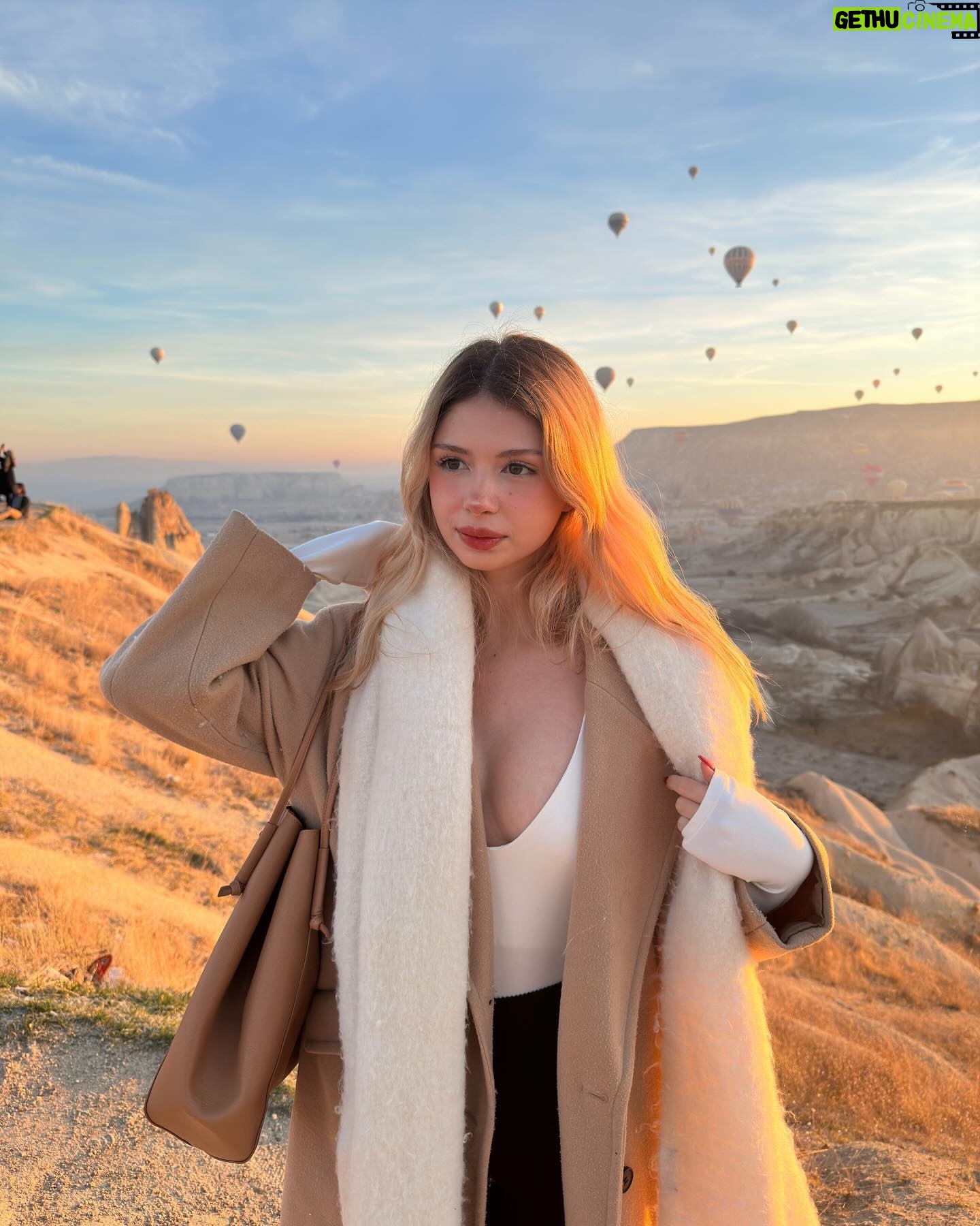 Zeynep Atılgan - 40.1K Likes - flower, gleam and glow let your power shine ☀️✨🌼