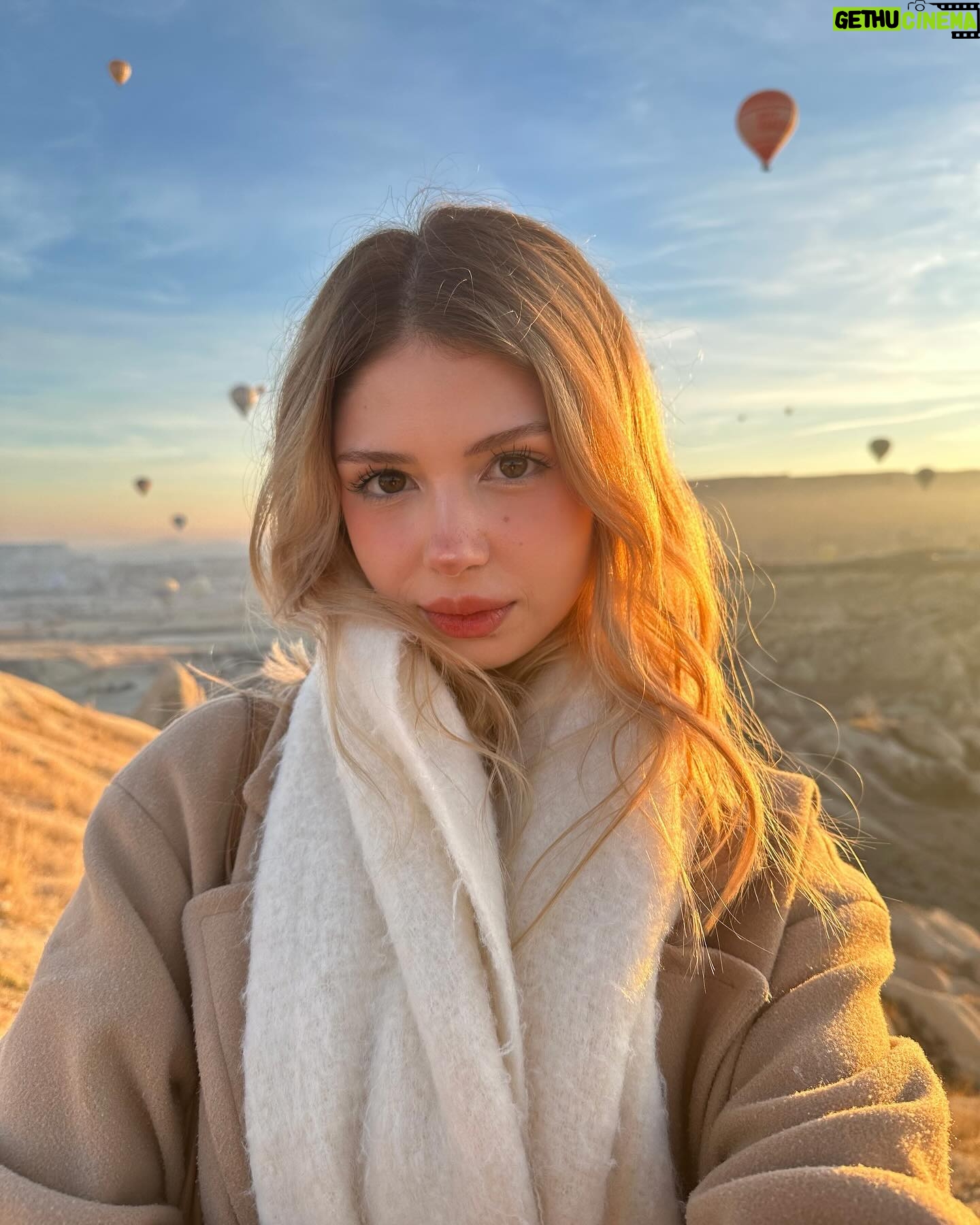 Zeynep Atılgan - 40.1K Likes - flower, gleam and glow let your power shine ☀️✨🌼