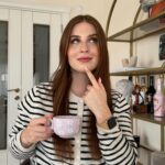 Zeynep Özkaya Instagram - Amazon Prime’ın entrika, gerilim ve aşk dolu lise dizisi Maxton Hall’dan esinlendim ve lisedeki kendime 3 tavsiye hazırladım🏫❤️ Sizin vereceğiniz tavsiyeleri de merakla bekliyorum🤓 #işbirliği @primevideotr