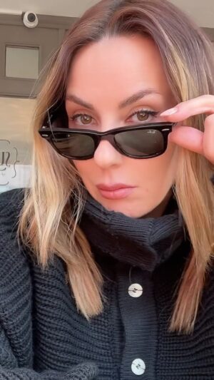 Zeynep Koltuk Instagram - İftarı bekleme şeklim😂🤦🏼‍♀️☕️ orucu çayla açacak kadar seven var mı?