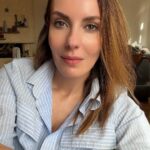 Zeynep Koltuk Instagram - Sizin hayalini kurduğunuz hayatın vizyonuna sahip olmayan insanlara kendinizi izah etmek kadar büyük bir zaman kaybı yoktur🙌🏻👍🏻