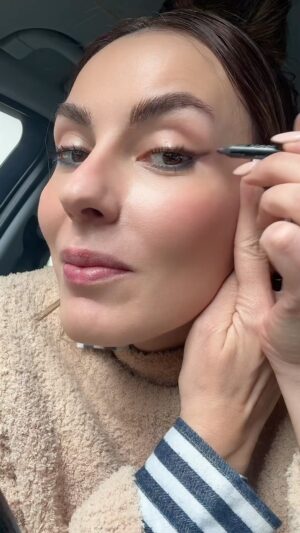 Zeynep Koltuk Instagram - Bazı insanları hayal kırıklığına uğrattığınızdan emin olun👍🏻😉