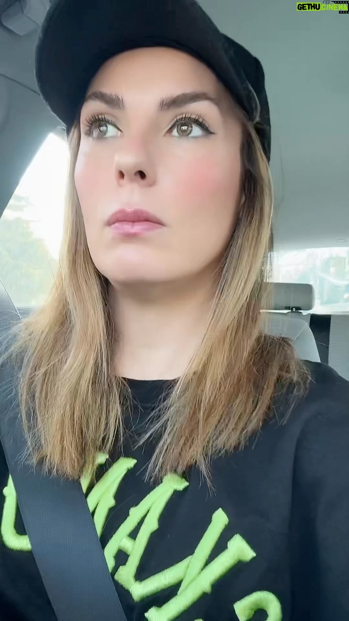 Zeynep Koltuk Instagram - Tükürün derken gaza gelip gerçekten tükürmem peki😂😂😂 Ama yalanmı, bu tıkanmayı yaşamayan aranızda kimse var mı ☹️
