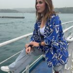 Zeynep Koltuk Instagram – Hava tam tatile gitmek için arabayla uzun yola çıkılacak gibi değil mi ya🤩🤩🤩