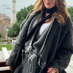 Zeynep Koltuk Instagram - Everyone!! Its my birthday🎈🥳✨🥰🧿 #birthdaygirl👑 #oğlakkadını #capricorn