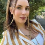 Zeynep Koltuk Instagram - Kankalar arkadaşlar dostlar hepinize soruyorum bana “ bizi” hatırlatmak için ne söylerdiİz😋