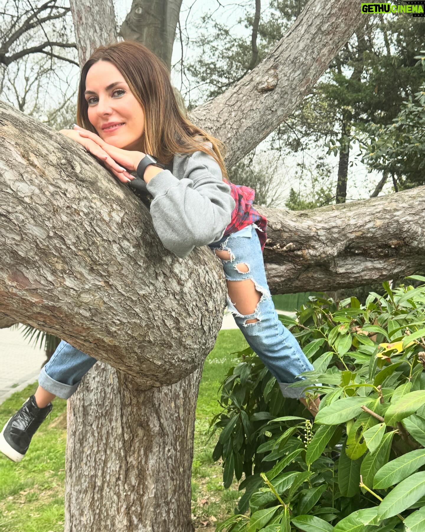 Zeynep Koltuk Instagram - Nature is calling🌲🌳🌴🌺🌸🌼