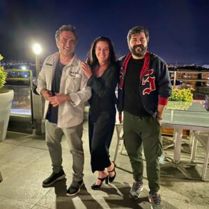 Zeyno Eracar Instagram - Beni çok güldüren iki adam @kutsiofficial @burcinbirben 💋💋💋🧿