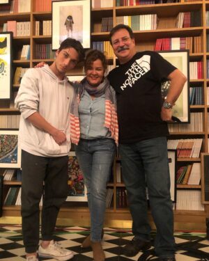 Zeyno Günenç Instagram - 🧡💜🧡buluştuk bi @oykuguvennn eksik🌸 @dadasalonkabarett