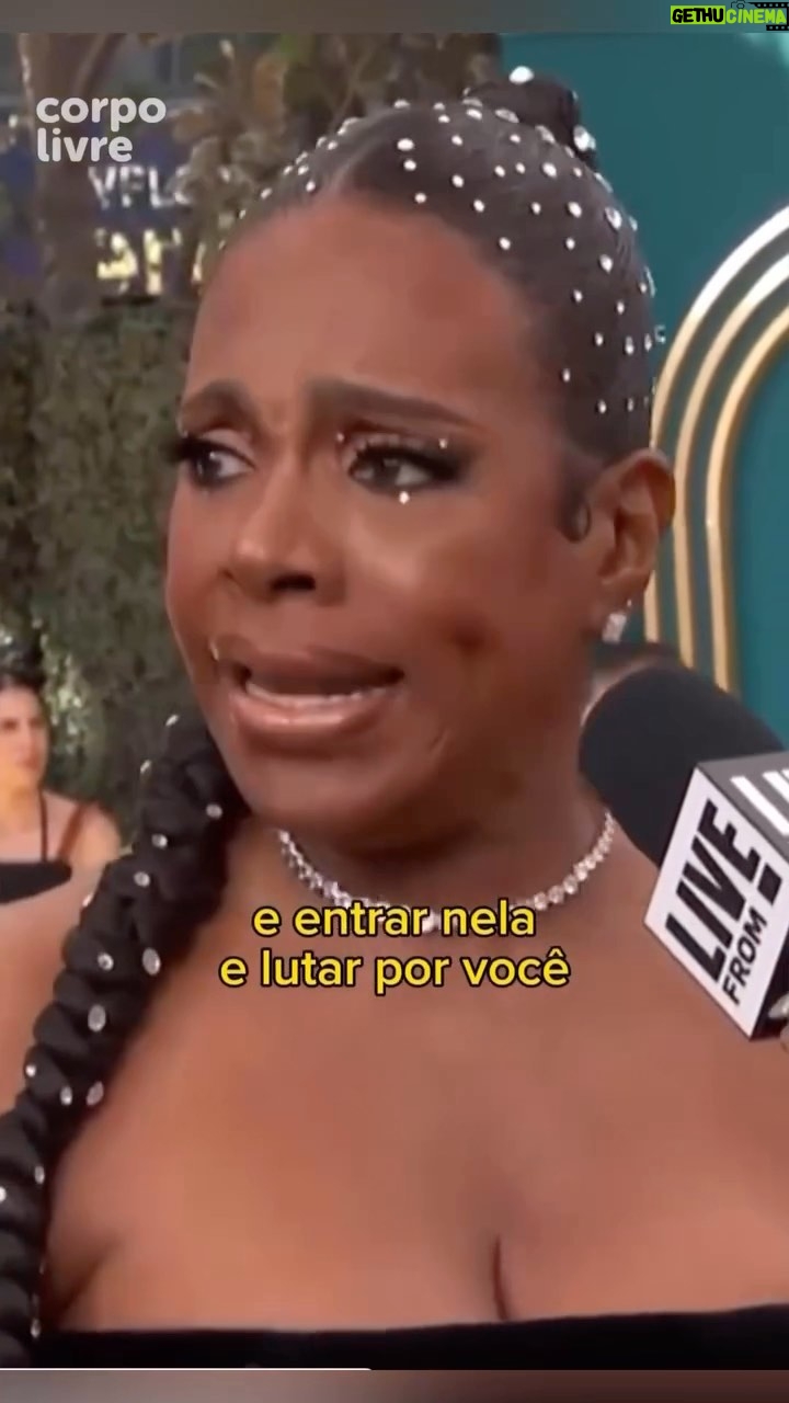 Zezeh Barbosa Instagram - Não desista, insista!❤️ Vocês ouviram, babies… o que é seu, ninguém tira, né?✅ Acredita que vai dar certo! Ótima noite, amoresssss🍀 Via @50.cinquentando ✌🏾 . . . . #acreditarsempre #féemdeus #acrediteemvoce #antiracismo #antiracista #racismoestrutural #racismoécrime #racistasnãopassarão #racismoinstitucional #educacaoantirracista #racismonão #racismonao #consciencianegra