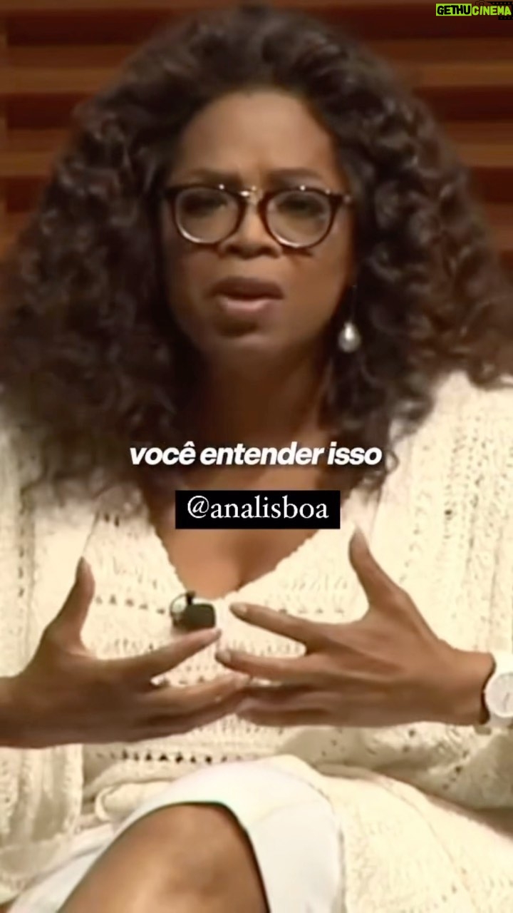Zezeh Barbosa Instagram - Você é capaz!✊🏾 A existência de cada um de nós representa um milagre, um verdadeiro acontecimento, né?❤️ Já sabe: não desista, INSISTA!🌷 Ótima semana, amoresssss🍀 Via @analisboa | @oprah 👍🏾 . . . . #autoconfiança #autoconhecimento #autocuidado #autoconhecimentoliberta #motiva #antiracismo #antiracista #racismoestrutural #racismoécrime #racistasnãopassarão #racismoinstitucional #educacaoantirracista #racismonão #racismonao #consciencianegra