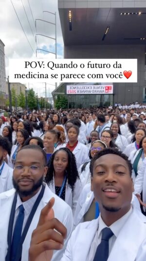 Zezeh Barbosa Instagram - Lindo!🤎

Representatividade importa! Belo exemplo, né? Não desista, insista! Você pode :)

Ótima noite, amoresssss🍀

Via @doc.iggy 👊🏾
.
.
.
.
#pretosnotopo #pretosmelanina #pretosdopoder #antiracismo #antiracista #racismoestrutural #racismoécrime #racistasnãopassarão #racismoinstitucional #educacaoantirracista #racismonão #racismonao #consciencianegra