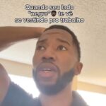 Zezeh Barbosa Instagram - É meme, gente!😅 É meme, mas faz uma crítica importante. Quantos de nós, negros, infelizmente precisamos abafar quem somos para conseguir um emprego?💔 Fica a reflexão!🌺 Ótima noite, amoresssss🍀 Via @leeebrown 👊🏾 . . . . #antiracismo #antiracista #racismonão #racismoécrime #racismoestrutural #racistasnãopassarão #racismoinstitucional #educacaoantirracista