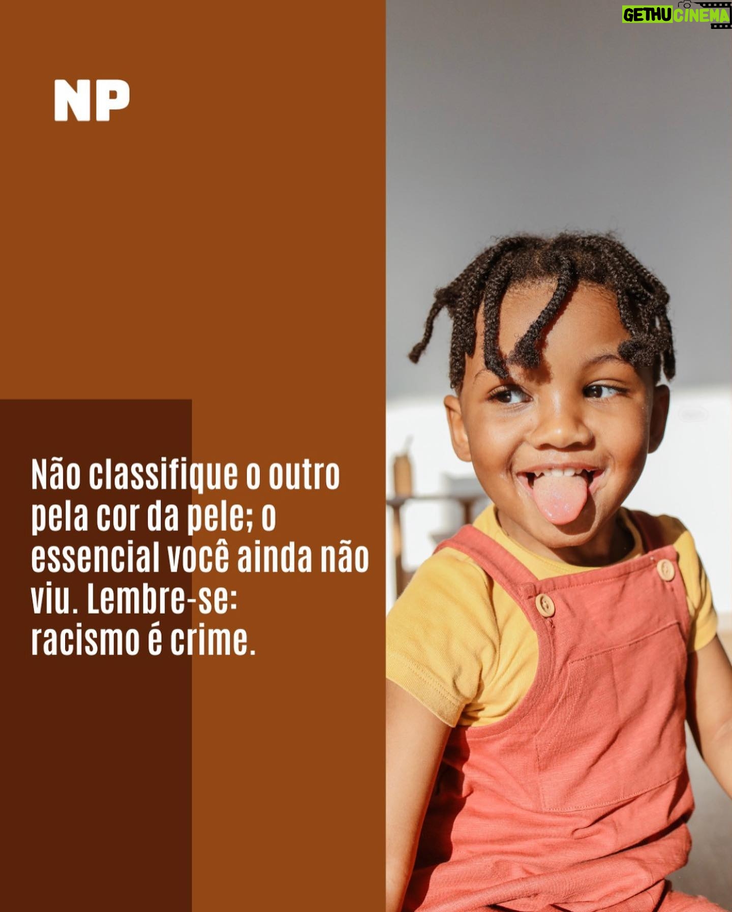Zezeh Barbosa Instagram - Educação antiracista é a chave!✊🏾 Combatendo o r4cismo já na infância, já na raiz, podemos construir um mundo muito melhor, né?❤️ Ótima noite, babiesss🍀 Via @noticia.preta 🤎 . . . . #educacaoantirracista #antiracismo #antiracista #educaçãoantirracista #racismonao #racismonão #racismoécrime #racismoestrutural #racismoecrime #racismoinstitucional #racistasnãopassarão