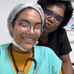 Zezeh Barbosa Instagram - Lindíssimas!!!❤️✊🏾 Parabéns, @rayssafeito , maravilhoso ver você e sua mãe tão felizes…! Contagiante :) Representatividade importa, sim!!!❤️✊🏾✊🏾✊🏾 Ótima semana pra nós, amoresssss🍀 Via @asnegasdoziriguidumoficial 👊🏾 . . . . #antiracismo #antiracista #racismoestrutural #racismoécrime #racistasnãopassarão #racismoinstitucional #educacaoantirracista #racismonão #racismonao #consciencianegra