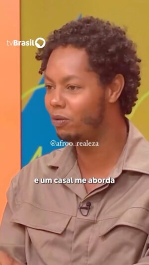 Zezeh Barbosa Instagram - Pra refletir!✊🏾

Depoimento intenso do @oclaynascimento … forte, mas necessário demais.

Até quando, amores?✊🏾

Via @afroo_realeza 👊🏾
.
.
.
.
#antiracismo #antiracista #racismoestrutural #racismoécrime #racistasnãopassarão #racismoinstitucional #educacaoantirracista #racismonão #racismonao #consciencianegra