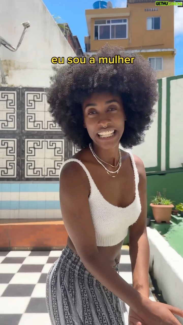 Zezeh Barbosa Instagram - Sobre isso!✊🏾 @deusacientista sempre mandando bem demais!!🤎 Ótima quarta, babiesssss🍀 . . . . #mulheresnegras #mulhernegra #mulherpreta #pretasnotopo #deusacientista #pretosnotopo #antiracismo #antiracista #racismoécrime #racismoestrutural #racismoinstitucional #educacaoantirracista