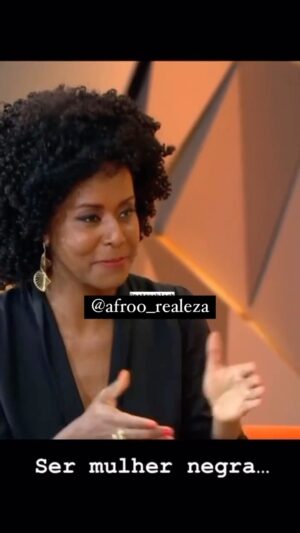 Zezeh Barbosa Instagram - Maju e Viola!✊🏾🤎

O tamanho da importância dessas duas divas é imensurável! Representatividade, né?❤️

@majucoutinhoreal , @violadavis 🤎🤎

Ótima noite, amoresssss🍀

Via @afroo_realeza 👊🏾
.
.
.
.
#antiracismo #antiracista #racismoestrutural #racismoécrime #racistasnãopassarão #racismoinstitucional #educacaoantirracista #racismonão #racismonao #consciencianegra #majucoutinho #violadavis