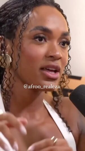 Zezeh Barbosa Instagram - Posturada!✊🏾

E ainda tem gente que diz que r4cismo é mimimi…!❌

Pra refletir, amoresssss🍀

Via @afroo_realeza 👊🏾
.
.
.
.
.
#antiracismo #antiracista #racismoestrutural #racismoécrime #racistasnãopassarão #racismoinstitucional #educacaoantirracista #racismonão #racismonao #consciencianegra