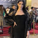 Zhalla Rasul Instagram - La premiere’y @the_exam_movie filmeky Taibat 👍 @xatwn_couture to halbzharday mnit 👏 spas bo aw design’a taibata
