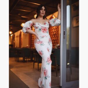 Zhalla Rasul Instagram - Bonsoir....
Hamisha dl xoshm ka xanmakanman awana dast ranginn 
Wa zor dl xoshtrm ka yakek la hawrekany xom yakeka la désignera hara sarkawtwakan
@mrwaridesign to taibaty 🌸 
@shangah88
Photos by : @rebaz.motabche