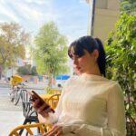 Zhalla Rasul Instagram – La vie est Blanche.