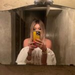 Zhanna Martirosyan Instagram - Buon compleanno bellissima! Ti auguro buoni doni e tante emozioni positivi @yana___y ♥️ 🎂🎉💃🍾🎁🌹🎊🥂🥳 #деньрождения #италия #italia #love #style