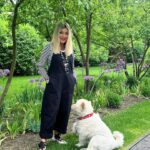 Zhanna Martirosyan Instagram – Провожу собрание.
На повестке дня, как надо себя вести на следующей неделе.