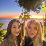 Zhanna Martirosyan Instagram – Моя подруга Лика получилась ужасно, а я – офигенно! А у Лики есть наша фотка, где я получилась ужасно, а она офигенно!!!! 
Эта фотка в инстаграме Лики @liksan001 ♥️
#подруга #сочи #закат #зима
