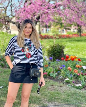 Zhanna Martirosyan Instagram - Застали в Париже лето.