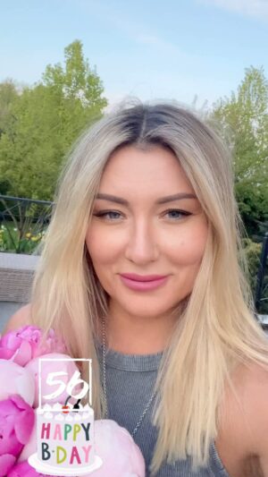 Zhanna Martirosyan Instagram - Спасибо всем за поздравления с днём рождения!🥳🎂🎉🎊🥂💐🥳🍾🌺