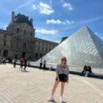 Zhanna Martirosyan Instagram - Застали в Париже лето.