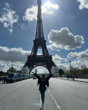 Zhanna Martirosyan Instagram - Погода прекрасная! 
Не понимаю, почему Лондон считают туманным Альбионом?