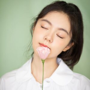 Zhao Jinmai Instagram - 🌸