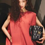 Zhong Chuxi Instagram - Freely city walk! @louisvuitton @NicolasGhesquiere #LVVOYAGER #LVPREFALL24 #NicolasGhesquiere #LouisVuitton