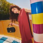 Zhong Chuxi Instagram - Freely city walk! @louisvuitton @NicolasGhesquiere #LVVOYAGER #LVPREFALL24 #NicolasGhesquiere #LouisVuitton
