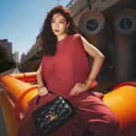 Zhong Chuxi Instagram - Freely city walk! @louisvuitton @NicolasGhesquiere #LVVOYAGER #LVPREFALL24 #NicolasGhesquiere #LouisVuitton