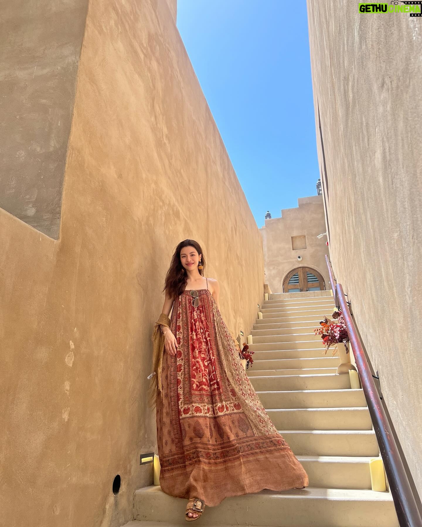 Zhong Chuxi Instagram - First time in Dubai 🌴🔥🏜️