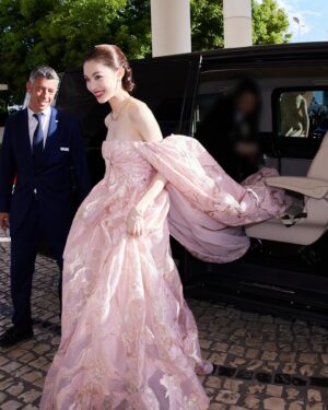 Zhong Chuxi Instagram - Thanks @lorealparis 🌸 #LorealParisCannes #CannesFilmFestival