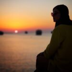 Ziba Karamali Instagram - . چو غرق خاطراتم و غریق بی نجاتم